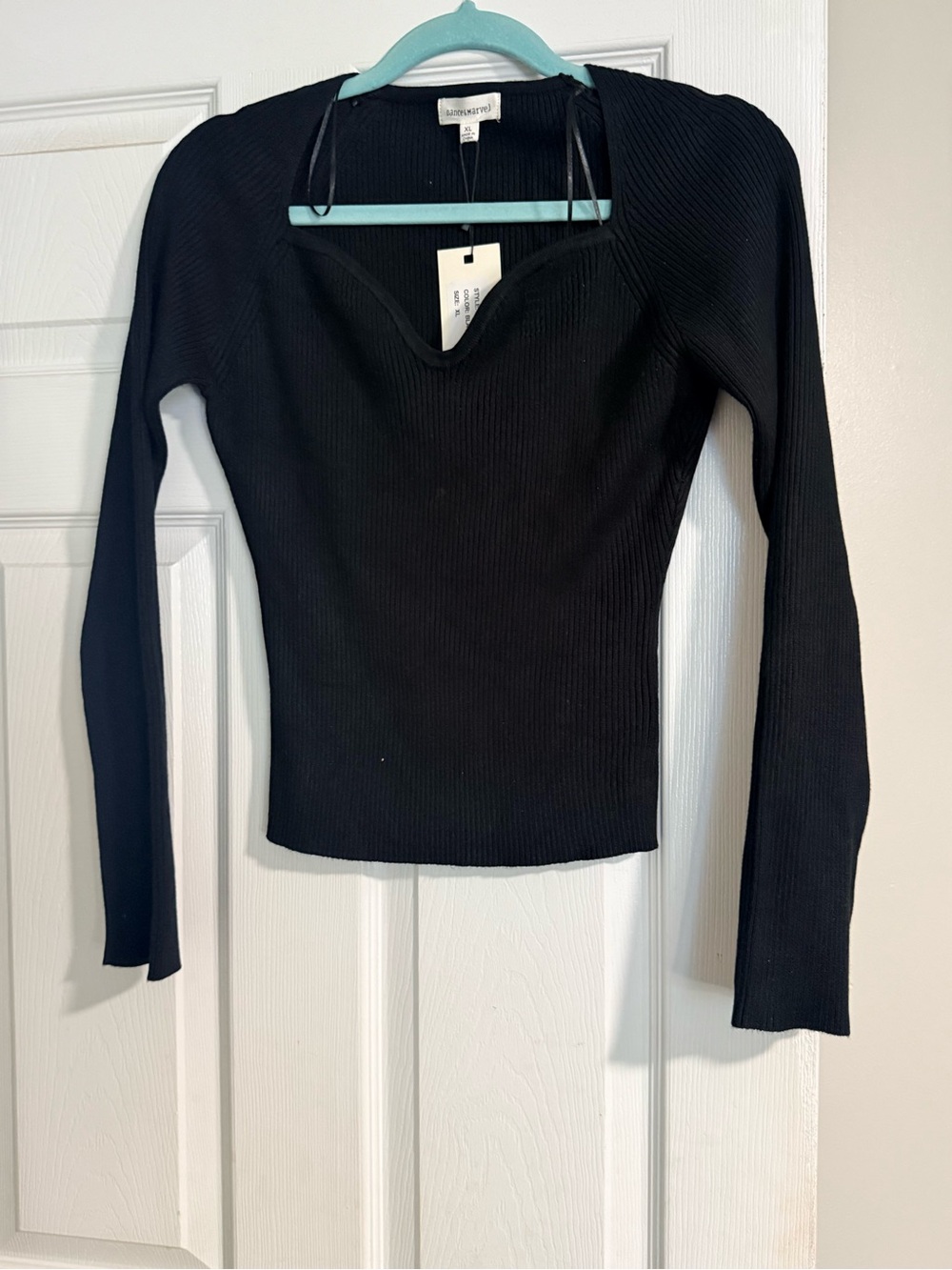 Dance & Marvel Black Ribbed Long-Sleeve V-Neck Top